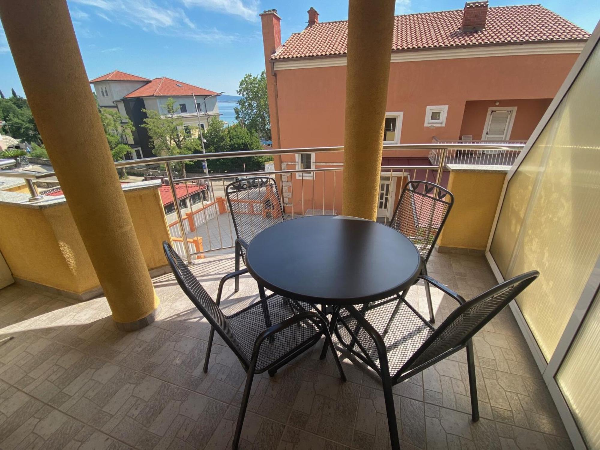 Appartement Duerr à Crikvenica Extérieur photo